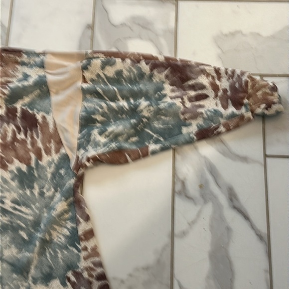 Cute stylish three quarter sleeve top - Picture 4 of 4